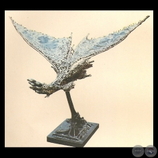 AVE, 1999 - Escultura de metal de ANGEL YEGROS