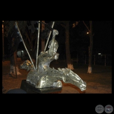 MAYOR EDUARDO VERA, 2012 - Escultura pblica de GUSTAVO BECKELMANN